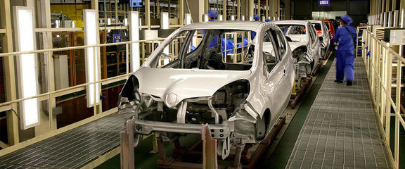 汽車配件項目部的核心職能與發(fā)展路徑